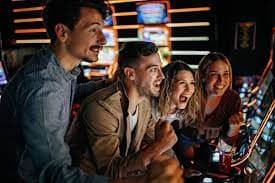 bestbet ক্রেজি হুইল গেমের রঙিন স্পিনিং চাকা